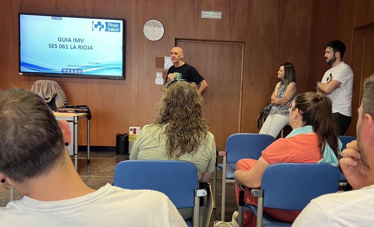 Los #TESvisible de #RiojaCuida han conocido el contenido de la Guía #IMV de la mano de sus creadores. 

Un manual que nos orienta en la gestión sanitaria ante un Incidente de Múltiples Víctimas.