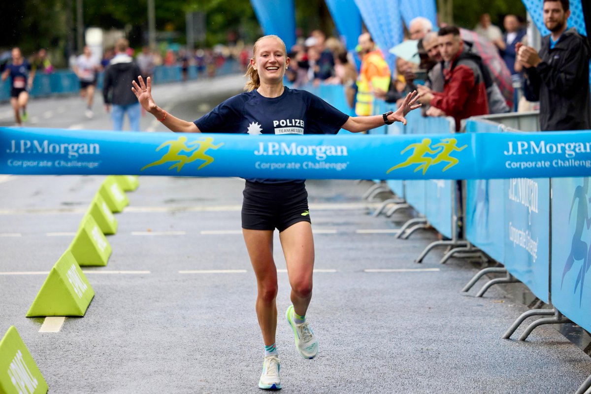 Energy and enthusiasm ran through the streets of Frankfurt at this year's J.P. Morgan Corporate Challenge. 👟 A round of applause to the more than 64,000 participants and the many volunteers who made this year's race a roaring success.👏