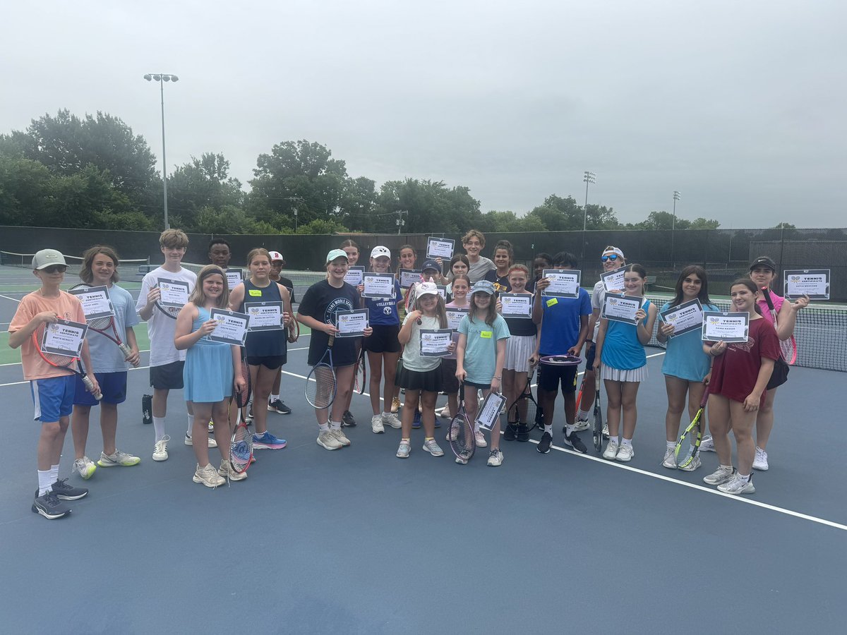 🎾 Camp complete! Our 6th–9th grade Lions wrapped up an awesome week of McKinney High School Tennis Camp with energy, improvement, and a whole lot of fun. Future is bright! 🦁💛💪 #MHSTennis #LionPride #NextGenLions #GoldStandard #TennisCamp2025