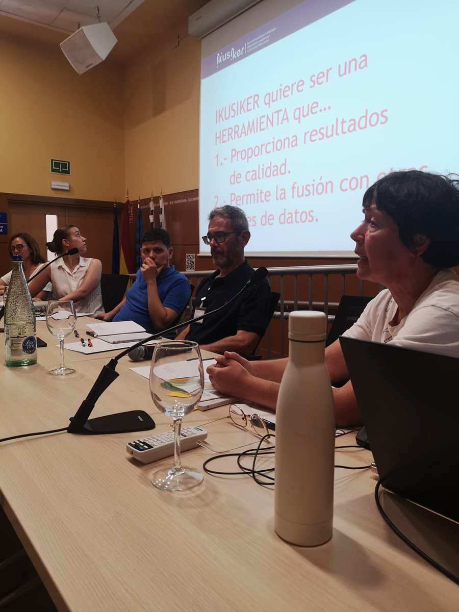 Tarde provechosa en la jornada organizada por la Sección de Estudios de Audiencia y Recepción y la Sección de Comunicación y Cultura Digital de nuestra asociación. Natalia Papí ha moderado las intervenciones de Bea Narbaiza, <a href="/carlosarcila/">Carlos Arcila Calderón</a>, Lázaro Echegaray y Laura Rodríguez