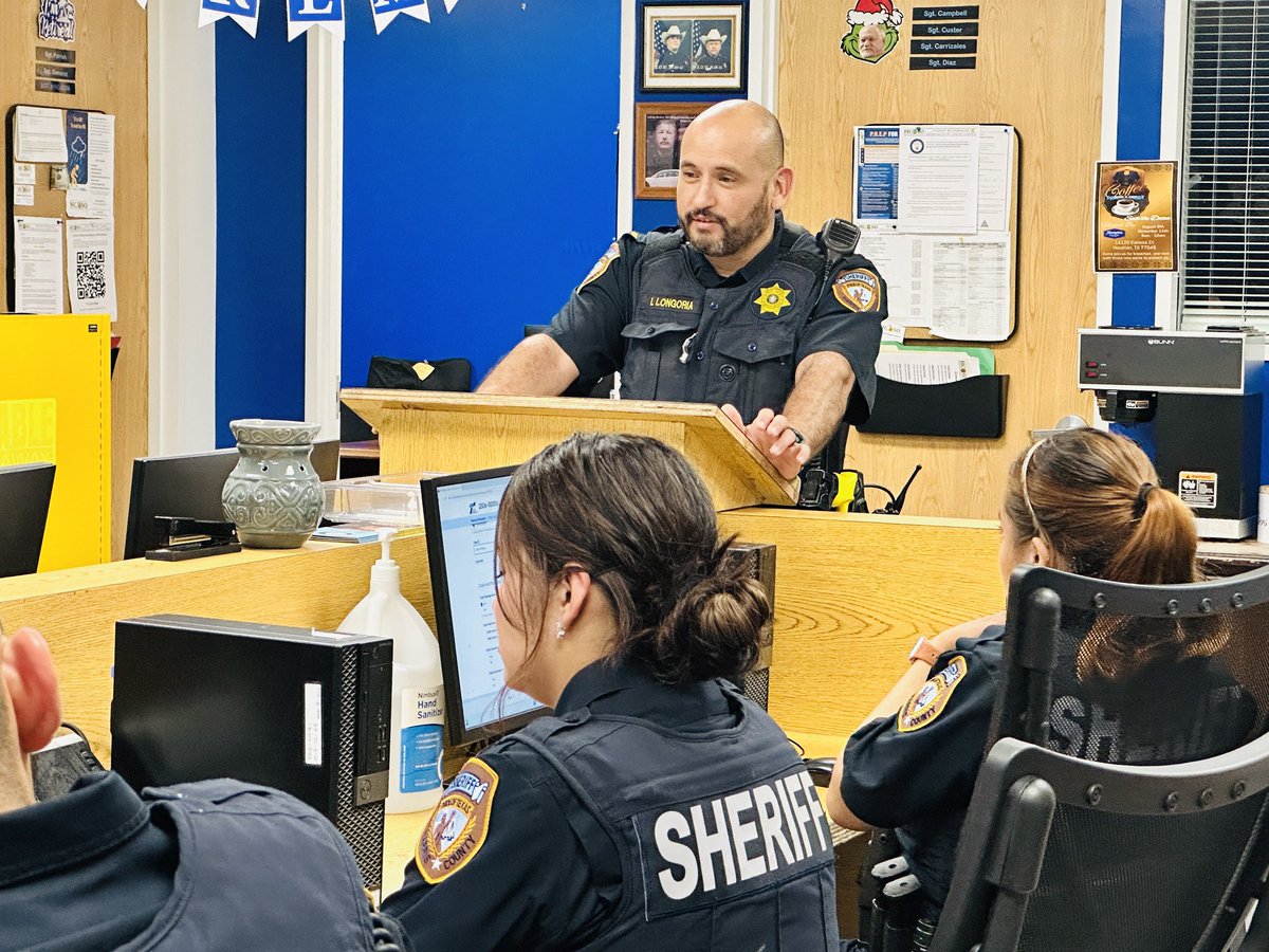 HCSO_D3Patrol's tweet image. Last night was to start with honoring the work of these deputies but work had other plans.  Lt Longoria presented them much later.  Deputies discovered a stolen vehicle and found more along with ghost fobs and programmer during night shift.  Thank you for your dedication.