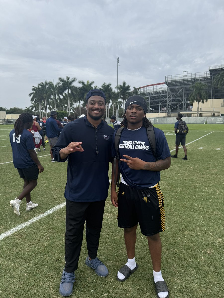 Justin Merritt (@justabus46) on Twitter photo Appreciate the opportunity had fun !!! <a href="/FAUFootball/">Florida Atlantic Football</a> <a href="/CoachSchwanz/">Coach Aaron Schwanz</a> <a href="/coachKosi/">Kosi Eldridge</a> <a href="/CoachXavierBHS/">Coach X and Os</a> <a href="/BlakeJacketsFB/">Blake High School Football Team</a> !!! Appreciate the opportunity had fun !!! <a href="/FAUFootball/">Florida Atlantic Football</a> <a href="/CoachSchwanz/">Coach Aaron Schwanz</a> <a href="/coachKosi/">Kosi Eldridge</a> <a href="/CoachXavierBHS/">Coach X and Os</a> <a href="/BlakeJacketsFB/">Blake High School Football Team</a> !!!
