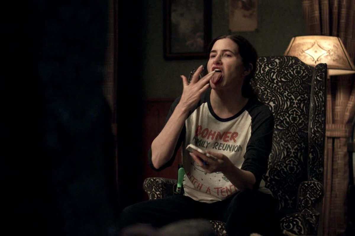 “Total LOOOOSER or totally LyInG???? Let’s find OUUUUUUUHT.”