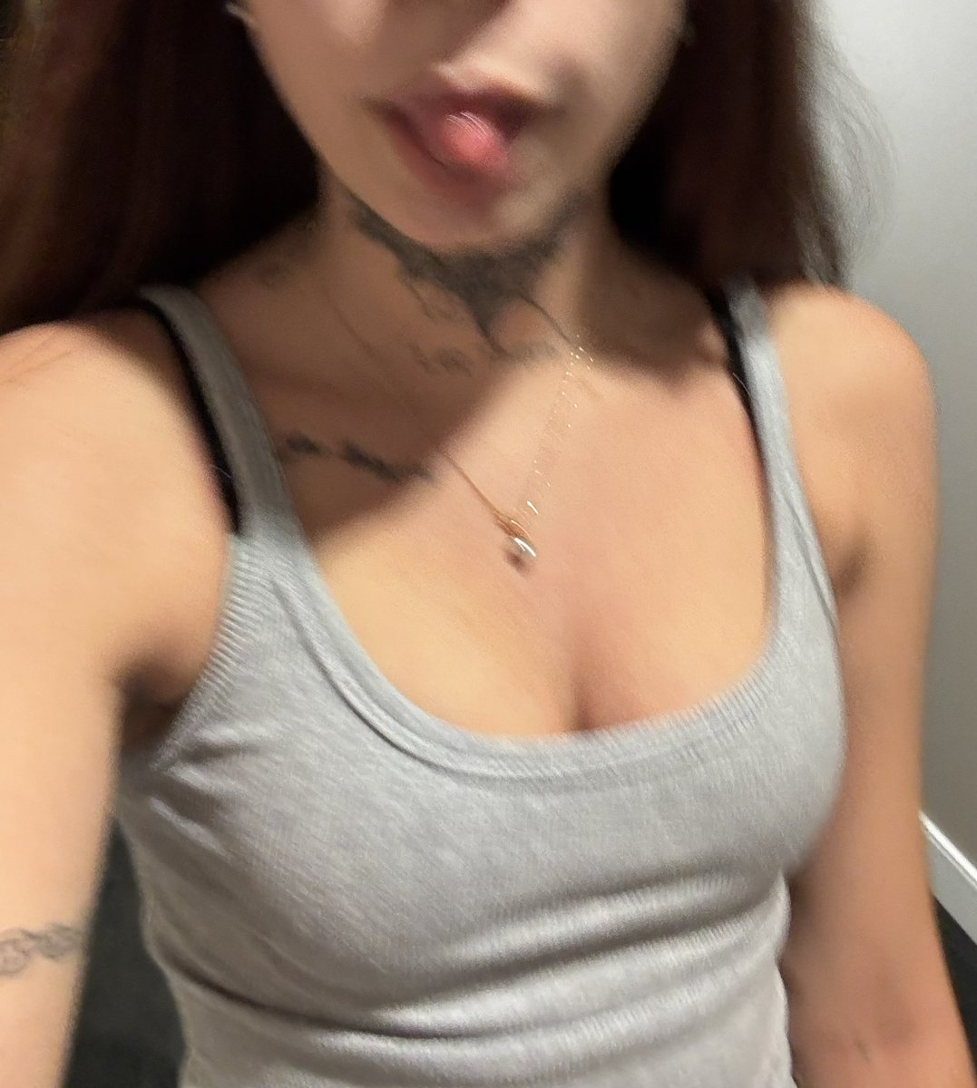 Someone give me their card info, I wanna go shopping tomorrow🤑🤪

I’m tired of broke boys, I want YOUR manly money💗🤭

#playwithme #girls #OF #findom #footfetısh #paypiggy #feetparadise #paymybills #findomm #godess #wap #wyd #gamergirl #onlyfans #join #feetworshi̇p #FeetFridays