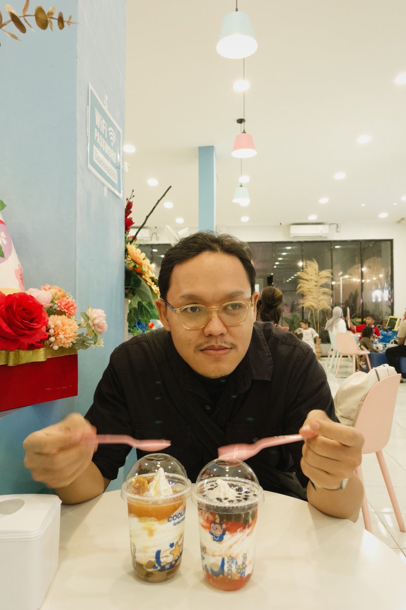 draftme_____'s tweet image. sooka ✅
es krim ✅
nonton bioskop ✅