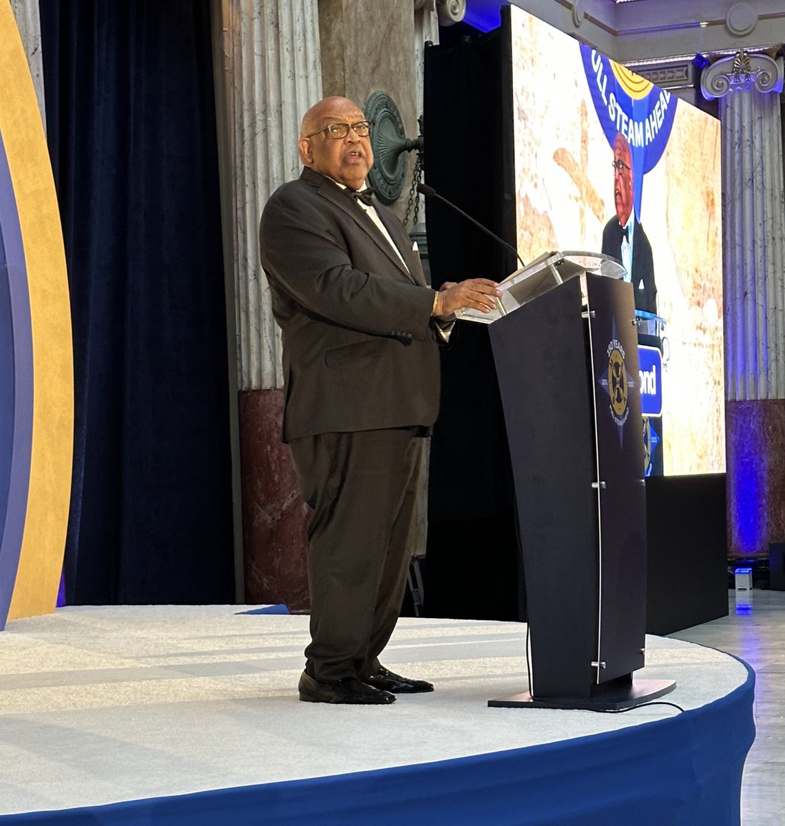 Fred Redmond tweet media