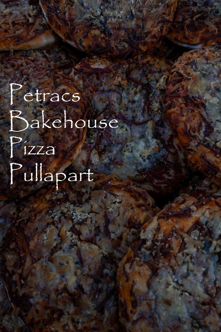 Petracbakehouse's tweet image. Craving pizza but want something a little different?
Try our Pizza Pullapart—fluffy bread meets cheesy, herby, tomatoey goodness in every bite. 🍅🧀
📍Grab yours at the Sunraysia Farmers Markets!

 #PullapartBread #SavorySnacks #MilduraBakery #freshbakes #MilduraFarmersMarket