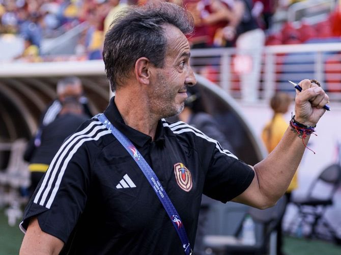 “Mañana será una fiesta” 
Bocha Batista.