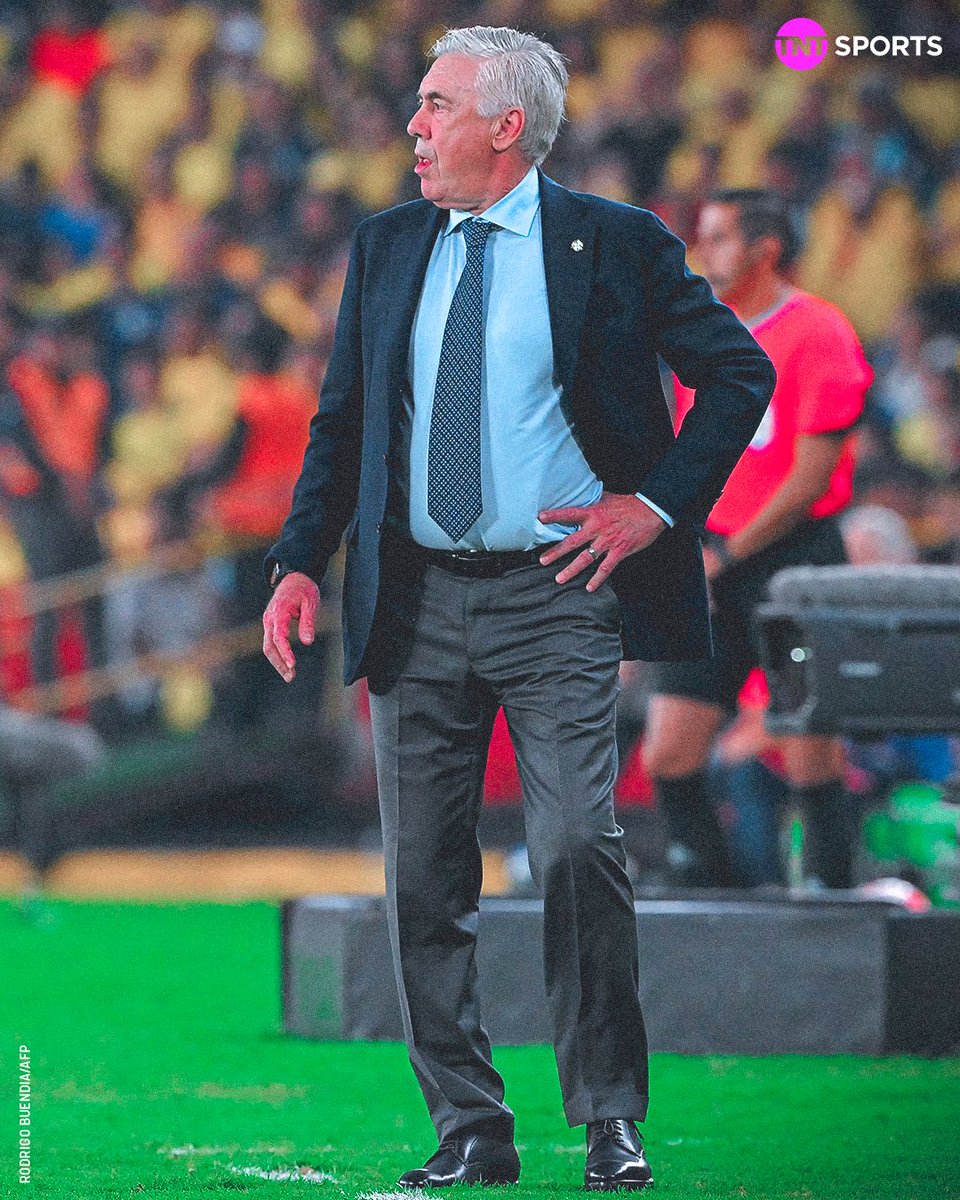 TNTSportsBR's tweet photo. COMEÇOU OFICIALMENTE A ERA ANCELOTTI NA SELEÇÃO BRASILEIRA!! 🇧🇷🇧🇷🇧🇷 Agora a nossa Seleção tá nas suas mãos, Carleto!! Vamos pelo Hexa!! 🏆🏆🏆🏆🏆🏆 #SeleçãoBrasileira https://t.co/YdWud21GF2
