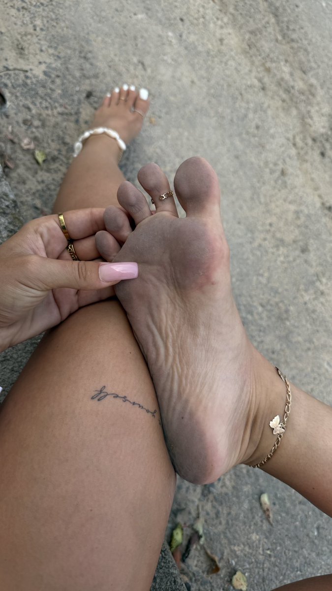 Are dirty soles your weekness? 🥰