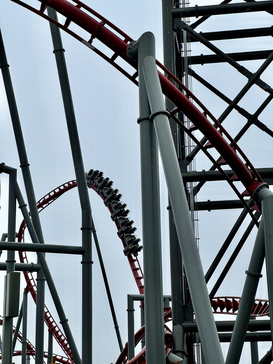 AmusementTweets's tweet photo. Finally got to see #SirensCurse testing. Cannot WAIT for this ride to open. June 26 can’t get here quick. Still holding out for a media event day 🤞🏻@cedarpoint @TonyClarkCP
#CedarPoint #CP #TiltCoaster #CedarPoint2025 #Vekoma https://t.co/tvoezKylYF