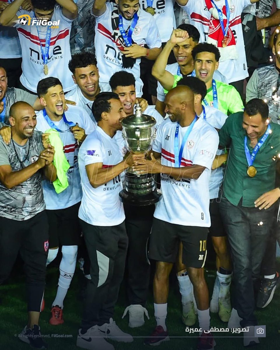 Saeed_Socrates's tweet photo. فرحتي بتأهل #النشامى اليوم لن تنسيني فرحتي الكبيرة ايضاً بفوز #الزمالك بكاس مصر و الدراما الحلوة التي حدثت و حلفت يمين إلا يكون بطلها #الاباتشي #شيكابالا بتسجل ركلة الترجيح الحاسمة، و كانّها عدالة السماء نزلت يا شيكا لتنصف احرف لعيب بتاريخ مصر.. عيدكم مبارك https://t.co/ItVJosQcSi