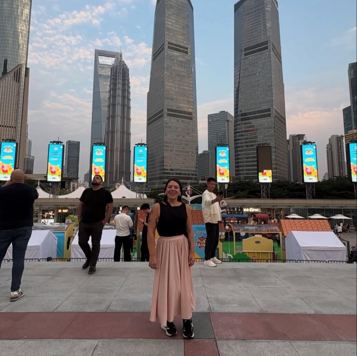 Alejandra Fortado (@alejandra159663) on Twitter photo Mientras la pobreza infantil se agrava, gente en situación de calles, jubilados con hambre, salario real más bajo del mundo, la <a href="/bettianadiazrey/">Bettiana Díaz Rey</a> #Pereira y todo el <a href="/Frente_Amplio/">Frente Amplio</a> con <a href="/OrsiYamandu/">Yamandú Orsi</a> de VIAJES, festejen..recién empieza la serial...🍌 Mientras la pobreza infantil se agrava, gente en situación de calles, jubilados con hambre, salario real más bajo del mundo, la <a href="/bettianadiazrey/">Bettiana Díaz Rey</a> #Pereira y todo el <a href="/Frente_Amplio/">Frente Amplio</a> con <a href="/OrsiYamandu/">Yamandú Orsi</a> de VIAJES, festejen..recién empieza la serial...🍌