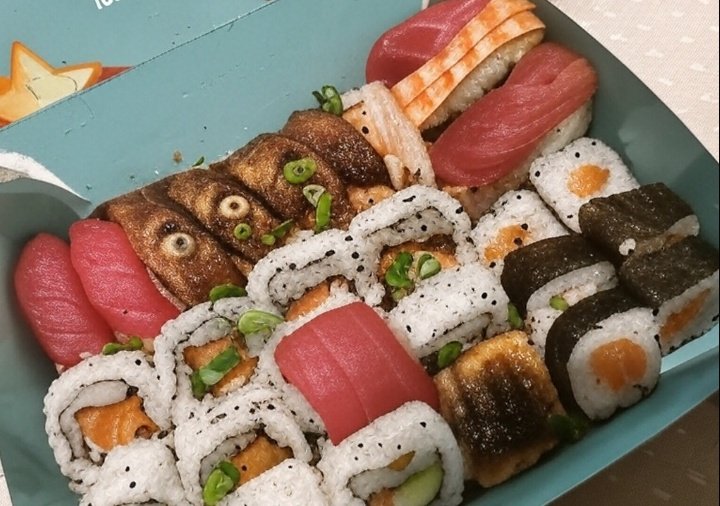 cafeapreciation's tweet image. que coincidência, também tô amassando um japa delicioso vendo o jogo aqui ! #GoBrazil #PraCimaDeles ^^