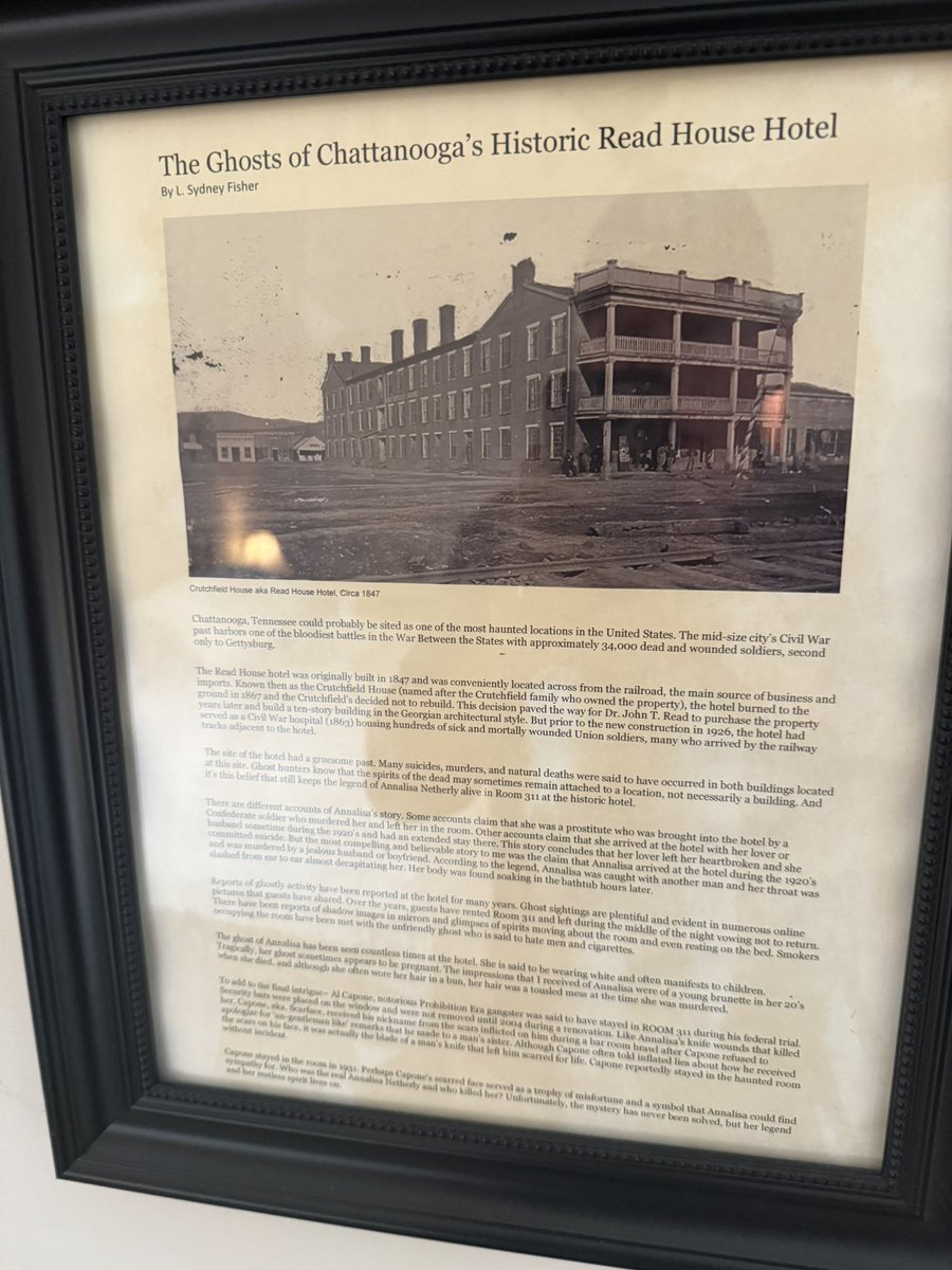 BitcoinSLO's tweet image. Annalisa Netherly murdered in her bathtub by a jealous husband. Do you believe I ghosts. Also oddly #Capone stayed here one night. #ReadHouse #HauntedHouse #311