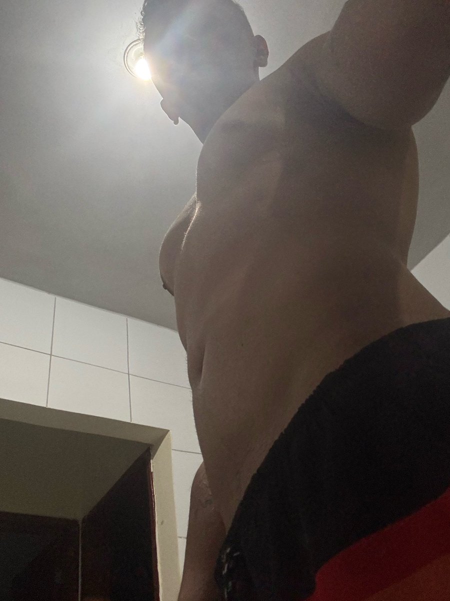 jamesmith0's tweet image. Um dia essa pochete me deixa.