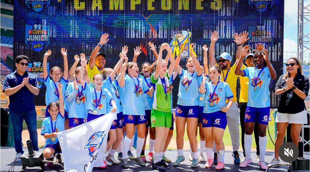 🏆 ¡Primeras Campeonas de la Copa Malta Morena Junior Femenina! 🐺💙