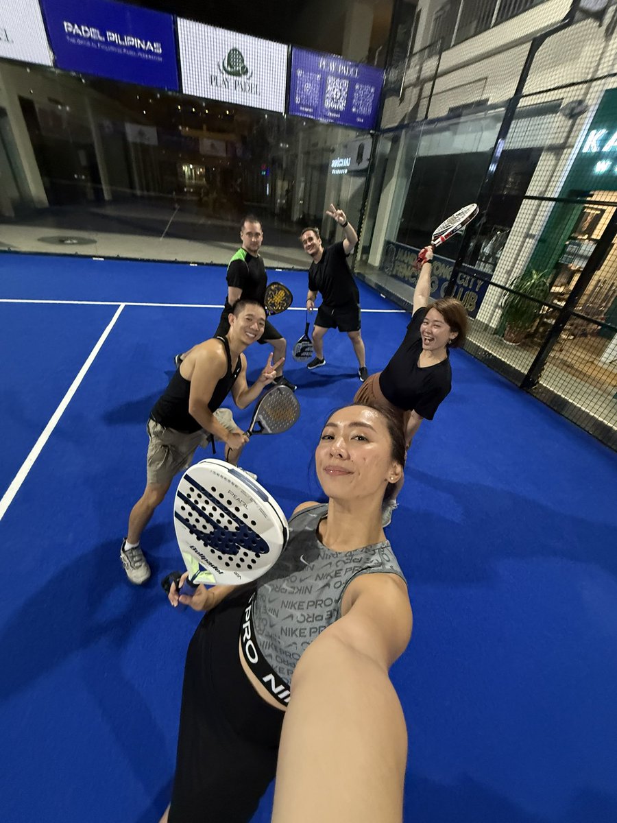 bumb1ebee_'s tweet image. can confirm that the @YggEsports boys are competitive online and irl sports 😂🎾 @tyler_YGG @FenoHS