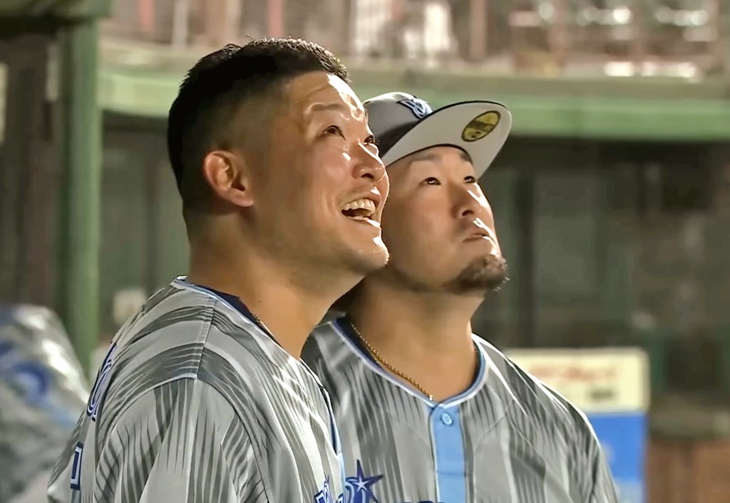 福島の郡山で花火を楽しむ
戸柱恭孝×筒香嘉智があまりにも花火師すぎる