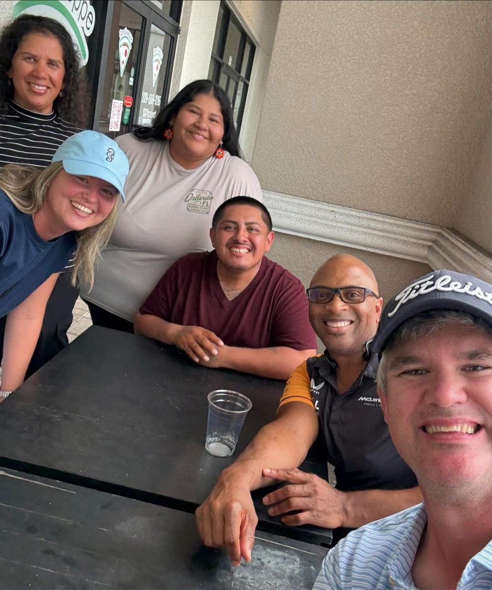PiggJessica's tweet image. We loved eating pizza and hanging out with several @fellowshipswfl families tonight!