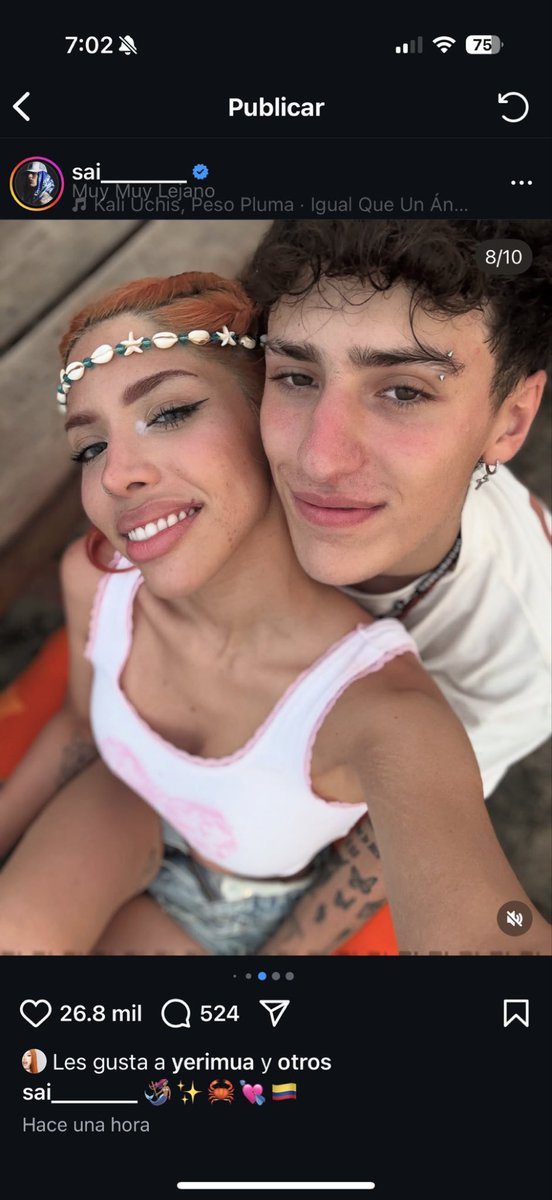 Pero la semana pasada andaba llorando en el concierto cuando cantaba la canción con el ex JAJAJAJA