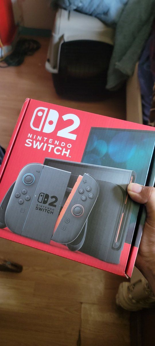KeyComboT1's tweet photo. Well... didn't expect to get a switch from target after waking at 10:00am https://t.co/MCFmvSFTiV
