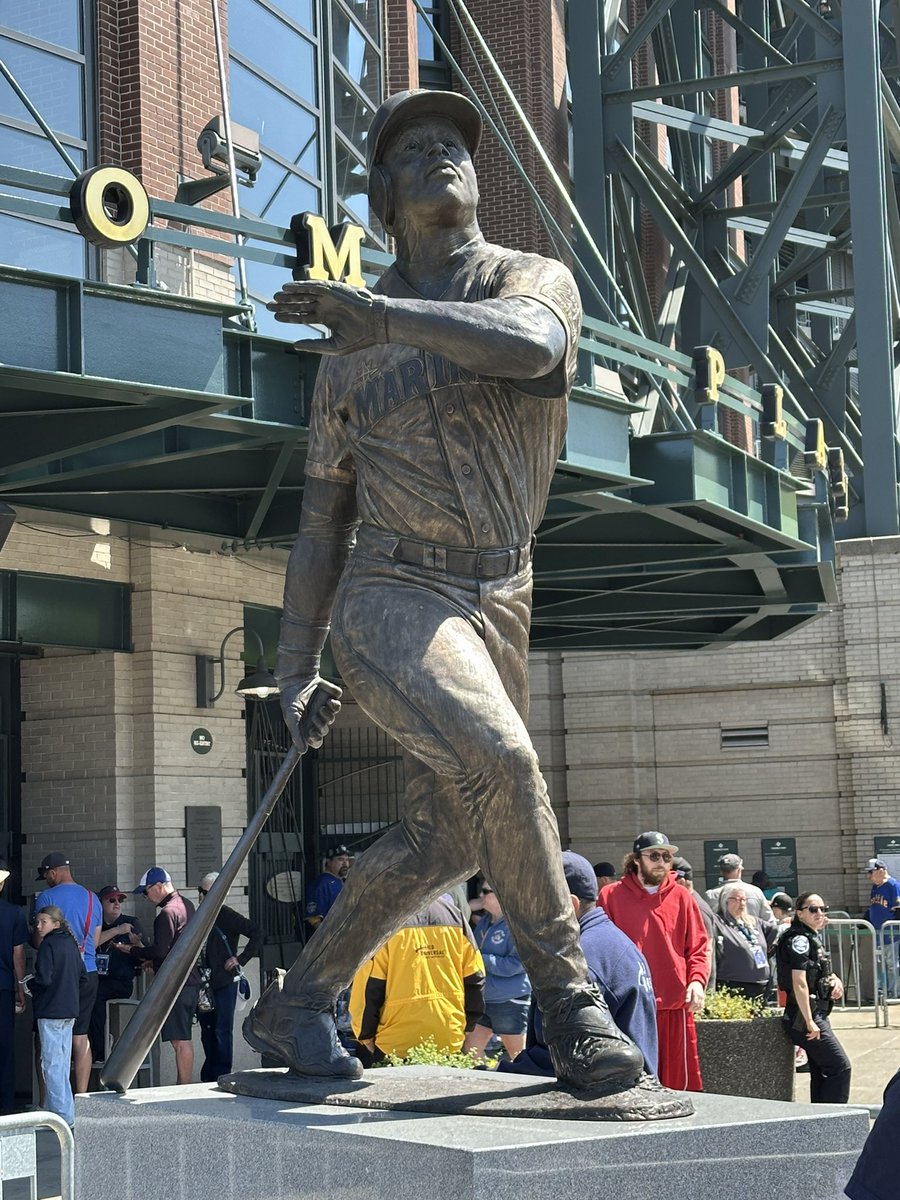 stevOyea's tweet image. T-Mobile Park ✅