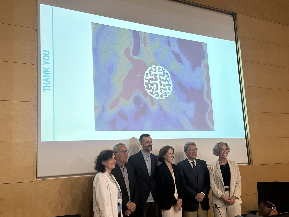 Arturo Renú Jornet (@renuarturo) on Twitter photo Incredibly proud to witness the brilliant PhD defense of my dear friend, <a href="/PonsEscoda/">Albert Pons-Escoda</a> .
His work on DSC-PWI and curvature analysis in brain tumors paves the way for more accurate, non-invasive diagnosis in neuroradiology.
Congrats!!! Incredibly proud to witness the brilliant PhD defense of my dear friend, <a href="/PonsEscoda/">Albert Pons-Escoda</a> .
His work on DSC-PWI and curvature analysis in brain tumors paves the way for more accurate, non-invasive diagnosis in neuroradiology.
Congrats!!!