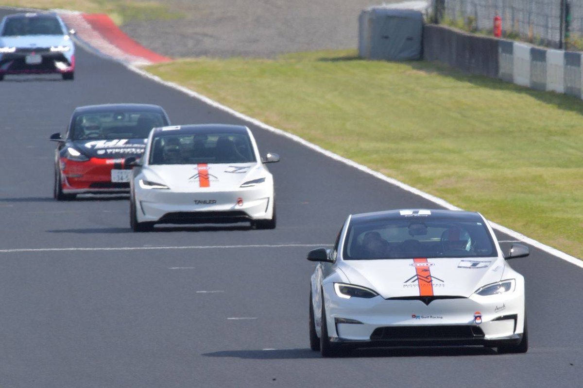 MountainPassEV's tweet image. 🏆 P1, YES! 🏆
Kimi-san and the Gulf Racing Team returned for Round 3 of the All Japan EV-GP Series bearing the pressure and expectations that come with winning the last round. During my research, I was impressed to learn that Okayama International Circuit (formerly TI Circuit…