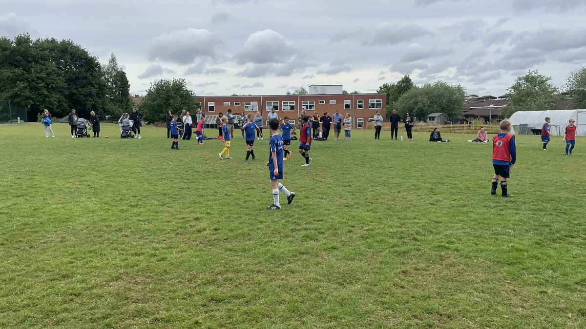 Amazing win for our Year 3/4 team in their game this evening.

An outstanding performance with the score line to match 8-0 vs SSJ!

POTM - Harry B, Harry T &amp; Edward as voted by the team 👏 

Jaxon ⚽️ x2
Harry T ⚽️ x3
Ed ⚽️ x2
Harry B ⚽️ x1

We now qualify for the semi finals 👊