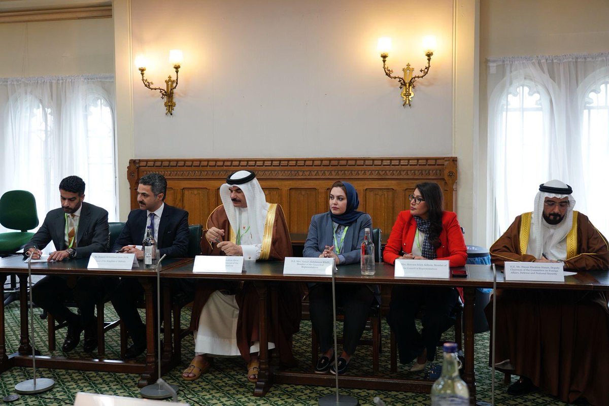 BahrainEmbUK's tweet image. HE Mr. Ahmed bin Salman Almusallam, Speaker of the House of Representatives of the Kingdom of Bahrain, met with Mr. @AfzalKhanMCR MP, Chair of the APPG on #Bahrain 🇧🇭. The meeting saw warm and friendly discussions, with both sides welcoming the deep and longstanding friendship…