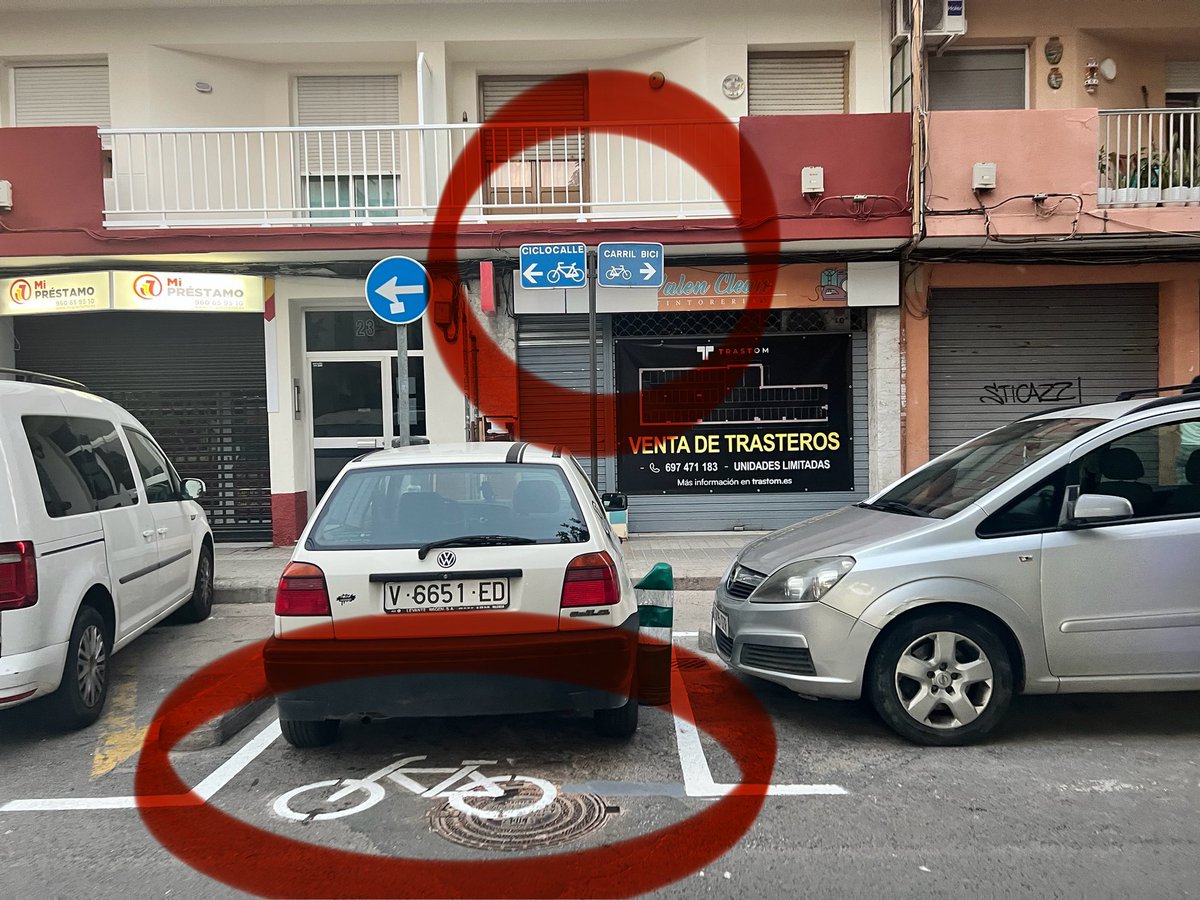 Gersux (@personalgersux) on Twitter photo <a href="/AjuntamentVLC/">Ajuntament València</a> <a href="/TransitValencia/">Trànsit València</a> <a href="/Valencia_Camina/">ValènciaCamina</a> <a href="/VlcMobilitat/">Mobilitat València</a> <a href="/policialocalvlc/">PoliciaLocalValència</a> <a href="/AjuntamentVLC/">Ajuntament València</a>
<a href="/TransitValencia/">Trànsit València</a>
<a href="/Valencia_Camina/">ValènciaCamina</a>
<a href="/VlcMobilitat/">Mobilitat València</a>
<a href="/policialocalvlc/">PoliciaLocalValència</a>
Ahora en Carrer D’ALCANYÍS Nº23
Al pobre lo debéis tener frito a multas porque le encanta su parking VIP <a href="/AjuntamentVLC/">Ajuntament València</a> <a href="/TransitValencia/">Trànsit València</a> <a href="/Valencia_Camina/">ValènciaCamina</a> <a href="/VlcMobilitat/">Mobilitat València</a> <a href="/policialocalvlc/">PoliciaLocalValència</a> <a href="/AjuntamentVLC/">Ajuntament València</a>
<a href="/TransitValencia/">Trànsit València</a>
<a href="/Valencia_Camina/">ValènciaCamina</a>
<a href="/VlcMobilitat/">Mobilitat València</a>
<a href="/policialocalvlc/">PoliciaLocalValència</a>
Ahora en Carrer D’ALCANYÍS Nº23
Al pobre lo debéis tener frito a multas porque le encanta su parking VIP