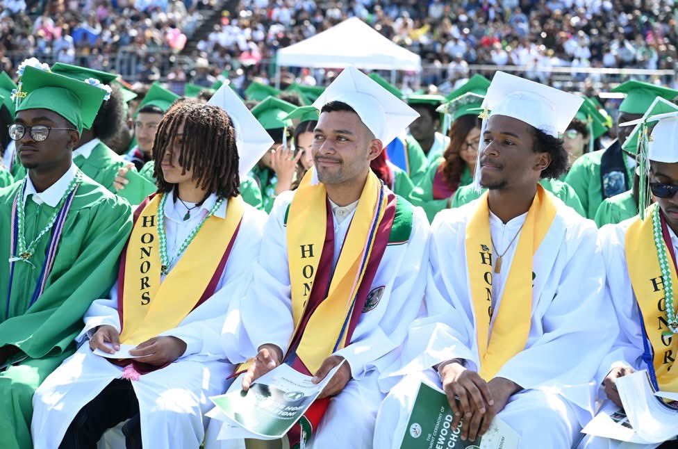INGUSD's tweet photo. Congratulations to Inglewood High School, Class of 2025!!! https://t.co/4lZev3GylF