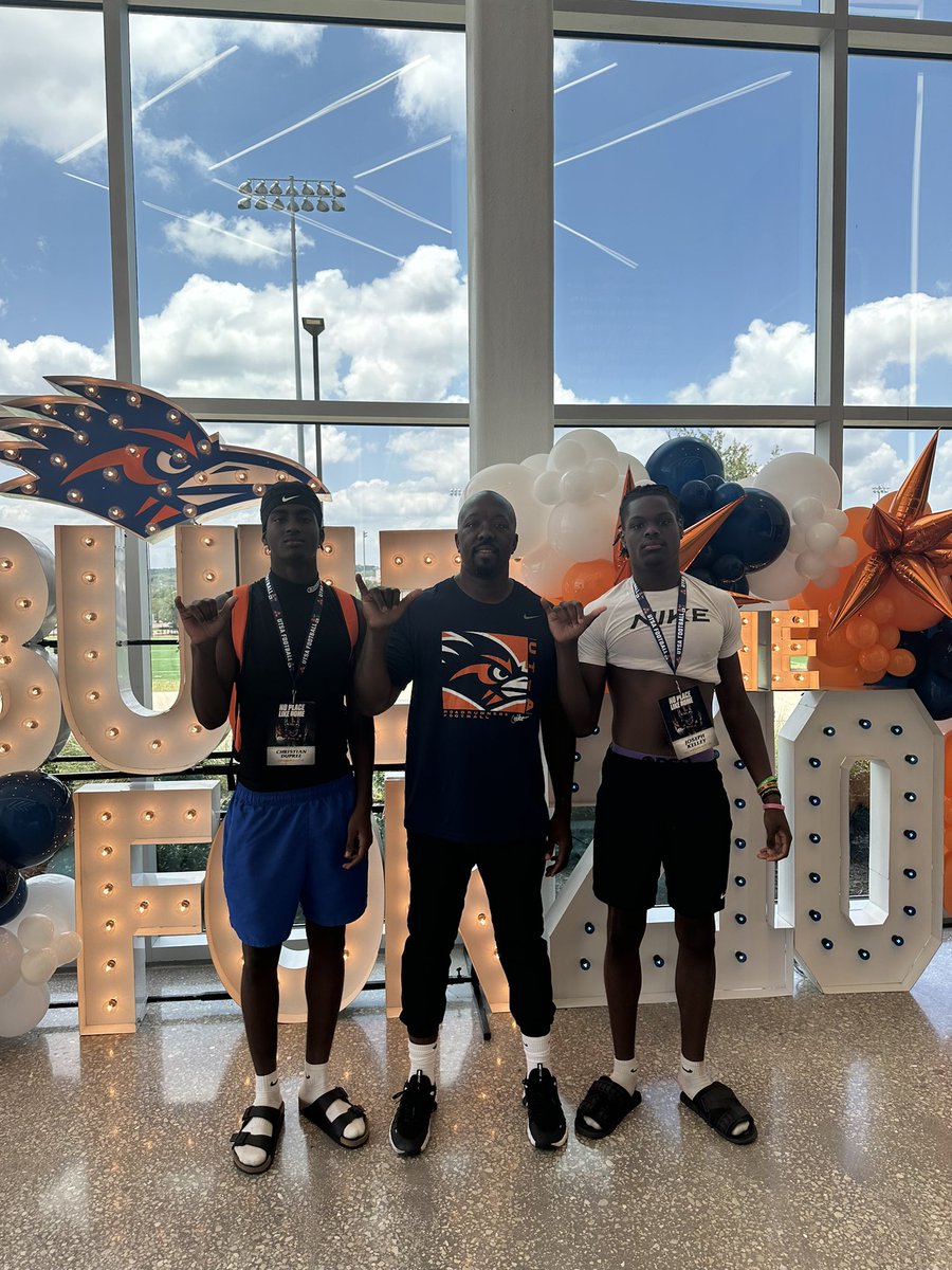 Joseph Kelley (@joseph_kelley14) on Twitter photo #AGTG after a great workout with <a href="/CoachJP3/">Joe Price III</a> blessed to receive a D1 offer from UTSA!!!!@UTSAFTBL <a href="/_ECFootball/">EC Hornet Football</a> <a href="/Greedy_Whit/">Carl Whitley</a> <a href="/Greedy_Elite/">Elite House</a>
<a href="/BUILTOFSTONE_/">M_Stone</a> #AGTG after a great workout with <a href="/CoachJP3/">Joe Price III</a> blessed to receive a D1 offer from UTSA!!!!@UTSAFTBL <a href="/_ECFootball/">EC Hornet Football</a> <a href="/Greedy_Whit/">Carl Whitley</a> <a href="/Greedy_Elite/">Elite House</a>
<a href="/BUILTOFSTONE_/">M_Stone</a>