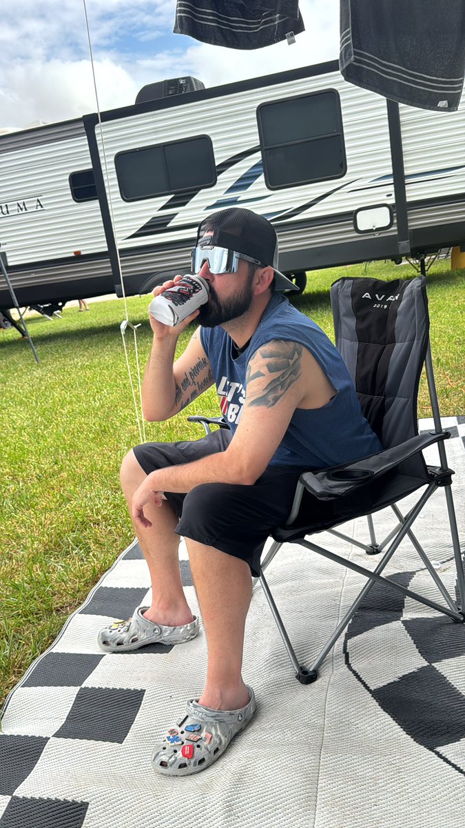 BigRayRay99's tweet photo. His bday is tomorrow but we celebrating all weekend!! Buy him drinks on top of drinks. 

CashApp/ $bigray9900
Venmo/ Raymond-Woods-23 

We will be at the track in turn 3 every night if anyone wants to come buy him a shot or beer
Thanks in advance! My Twitter people are the best. https://t.co/KYegIKiynP
