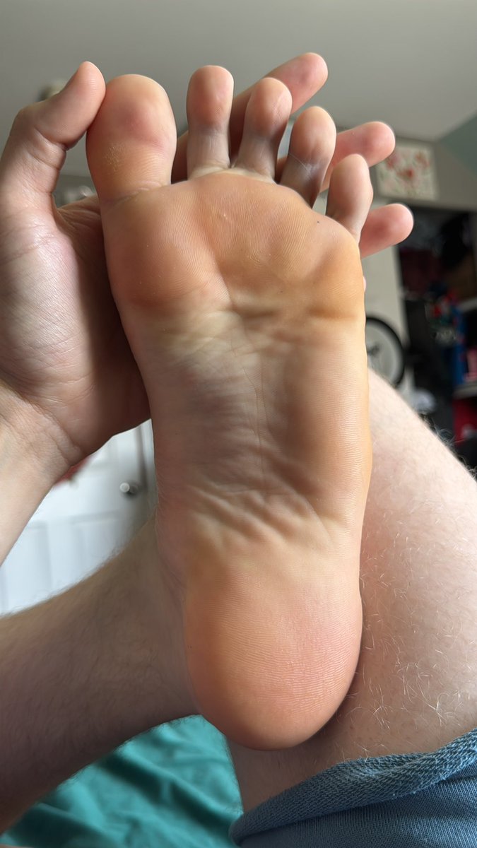 JupitersSkye's tweet photo. Cum lick boys ;) https://t.co/NPnPWknbKf