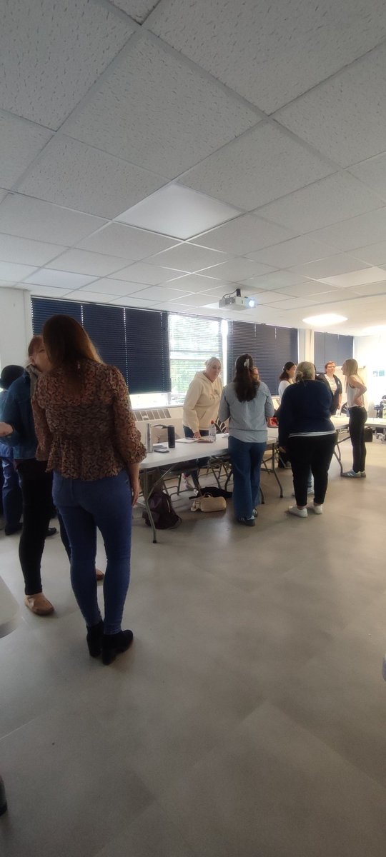 Venus Madden (@thevenusmadden) on Twitter photo #ThankYouThursday to the fab trailblazers who started the Band 7 Development Programme today! 💥
You brought the courage, curiosity + commitment - we brought the chaos (shoutout to my BFFs Bash & Jennie 🤣).
So much wisdom, so many laughs 💙
<a href="/HHFTnhs/">Hampshire Hospitals</a>
<a href="/tsfbelle/">Tracy Whale</a>
<a href="/CharlieCrave1/">Charlotte Craven</a> #ThankYouThursday to the fab trailblazers who started the Band 7 Development Programme today! 💥
You brought the courage, curiosity + commitment - we brought the chaos (shoutout to my BFFs Bash & Jennie 🤣).
So much wisdom, so many laughs 💙
<a href="/HHFTnhs/">Hampshire Hospitals</a>
<a href="/tsfbelle/">Tracy Whale</a>
<a href="/CharlieCrave1/">Charlotte Craven</a>