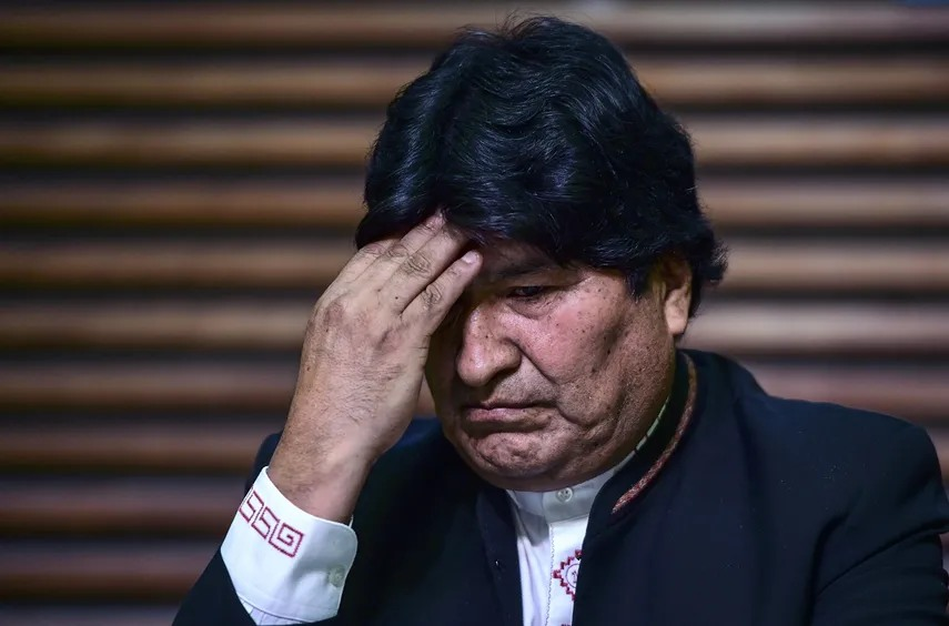 G_IntiF's tweet photo. #Elecciones2025
Ante la incertidumbre y la falta de decisiones del TSE, el TCP ha tomado una decisión.
📷 #Andrónico sigue en carrera presidencial con Alianza Popular del Tercer Sistema.
📷 #EvoMorales queda fuera de la contienda electoral: el TCP anuló la sigla PAN-BOL. https://t.co/WfUw3q5uyJ
