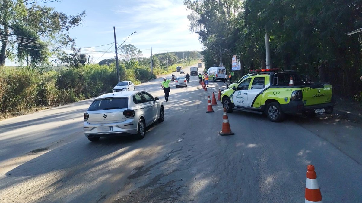 TransContagem's tweet photo. 15h - Blitz educativa na LMG-808, no bairro Praia, em apoio ao Meio Ambiente.

🚨Educação Transcon no local https://t.co/KRlkyCh646