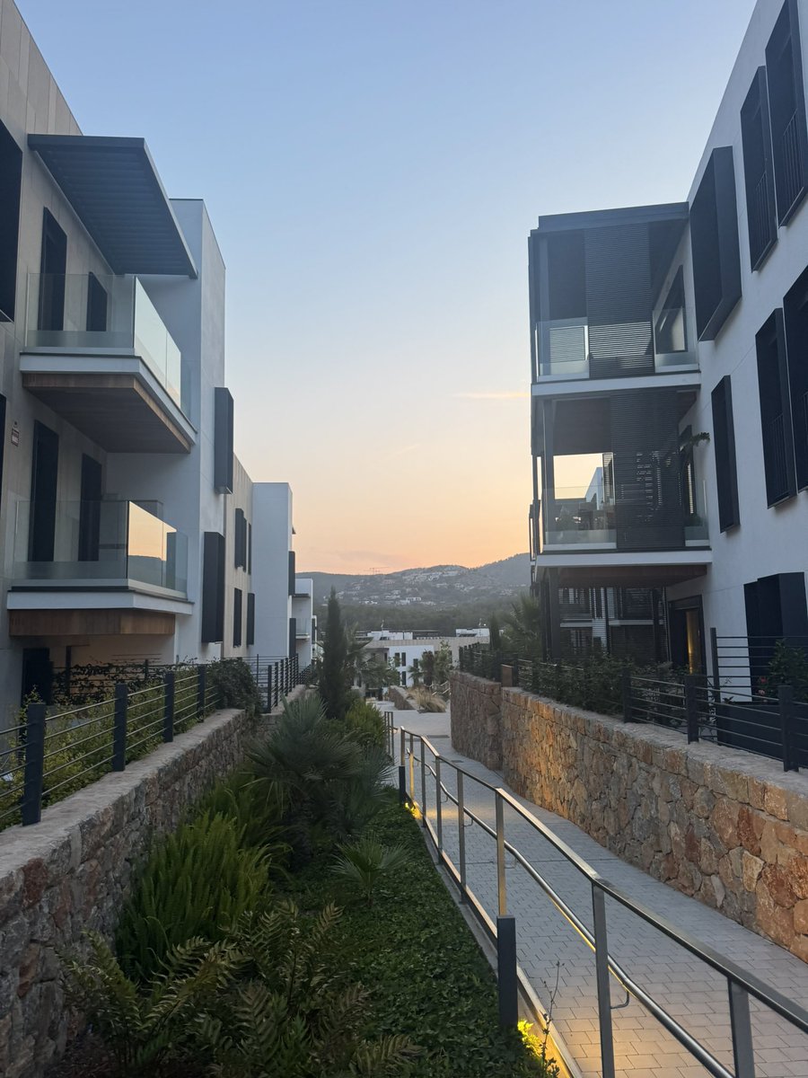 Tim Hyde tweet media