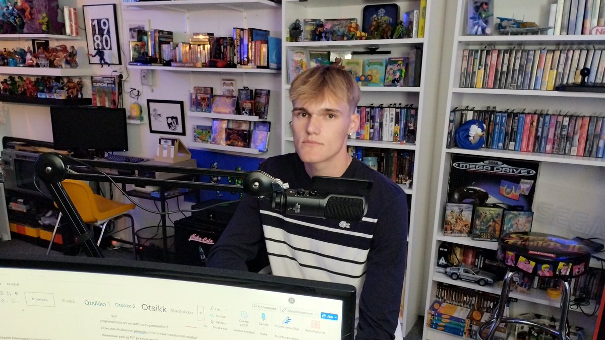 Jakso 84: Sulo Ketola!

18-vuotias superlupaus on pelannut kaksi kautta Borussia Mönchengladbachin organisaatiossa.

Tie tänne ei aina ollut itsestäänselvyys. Sulon tarinaa kuningaspelin kilpaillusta arjesta.

Sulon entiset valmentajat pääsevät ääneen myös.

#PalloIirot #FCRauma