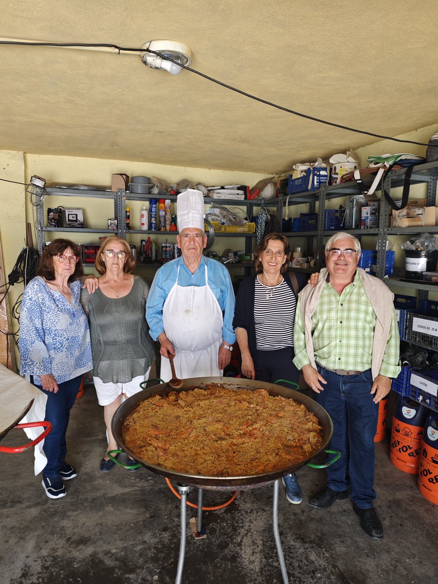 Hoy hemos tenido la convivencia de fin de curso en Villanueva de Duero. Hemos disfrutado mucho, gracias a Ayuntamiento De Villanueva de Duero por facilitarnos todo tanto 
Agradecidos siempre de la implicación de todo nuestro alumnado.