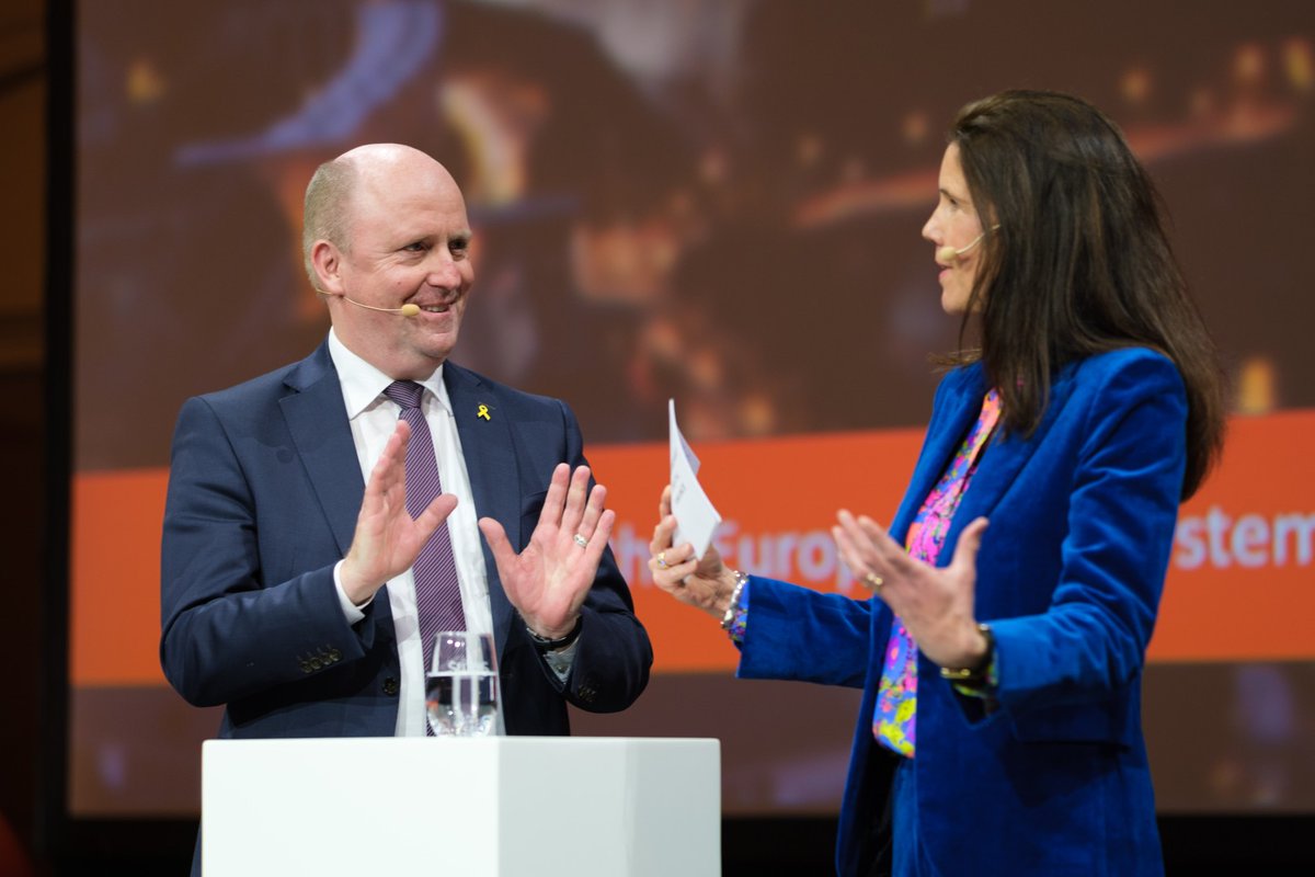 Only London (#2) and Frankfurt (#10) rank in the GFCI top 10. At <a href="/fdfconference/">Frankfurt Digital Finance</a> Uwe Becker (<a href="/FinanzenHessen/">Finanzministerium Hessen</a>) explores how #Europe can strengthen its financial hubs despite regulatory fragmentation. youtu.be/n6wzMLWWqDQ
#FinancialCentres #FDF2025