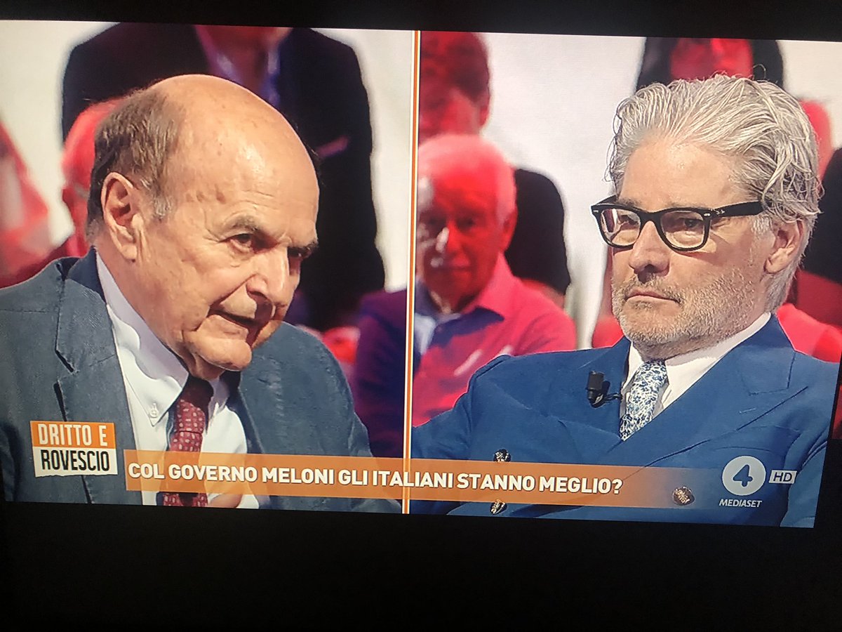 MANCA SOLO CHE DEL DEBBIO GLI LECCHI IL CULO IN DIRETTA!
