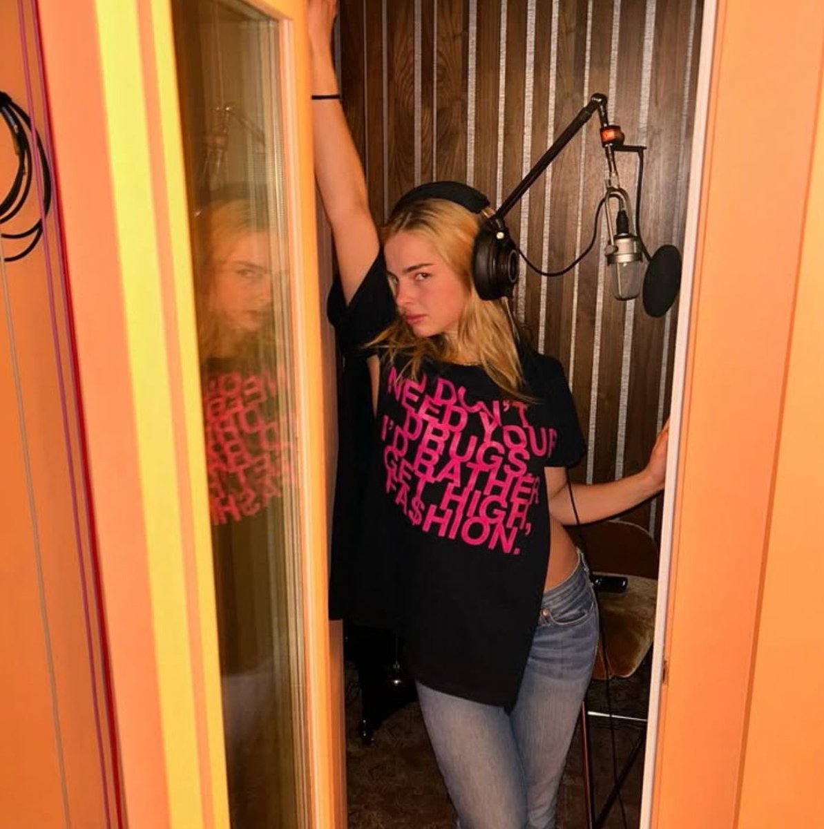 imnyhead's tweet photo. addison rae was with god in the studio creating her album.. not a single bad song https://t.co/viJm8xcL0K