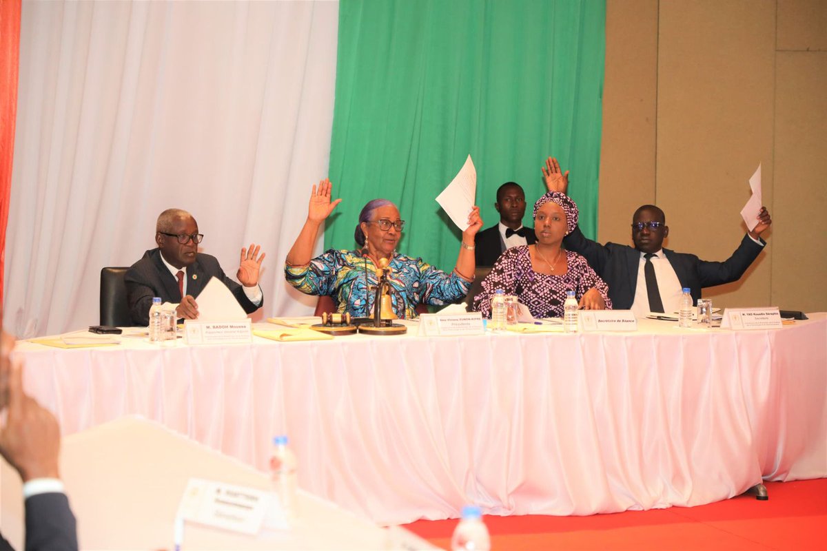 Ministère Hydraulique Assainissement Salubrité CI tweet media