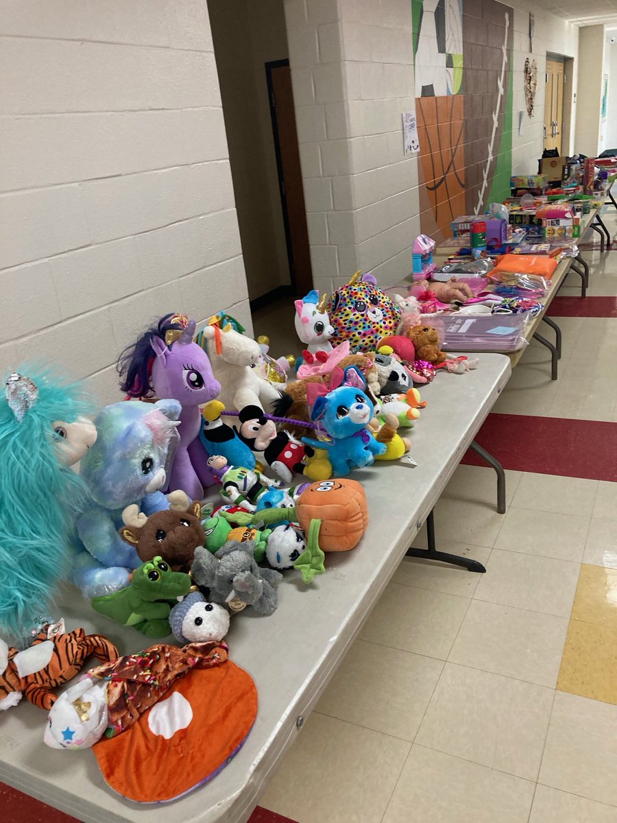 The DG Cooley SCA Yard Sale was a huge success! We made $311.75. A check is on its way to Commonwealth Catholic Charities to help with their foster care program. Thanks to everyone who helped with the sale.