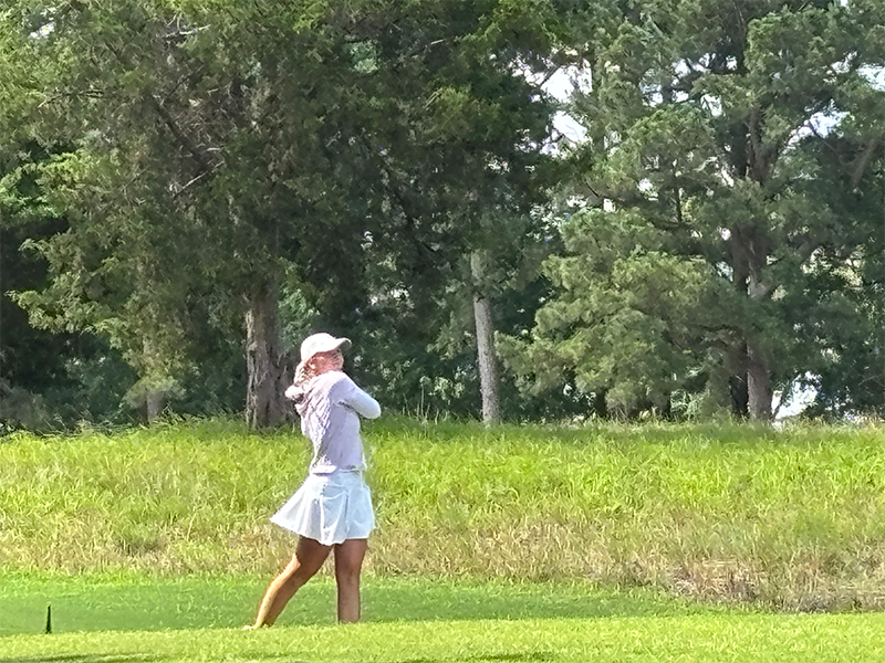 WSGAWomensGolf's tweet photo. The semi-final matches are on the course. 
Maelynn Kim vs. Kelsi Mauzy
Natalie Blonien vs Alise Knudson https://t.co/F4D4Y4mWqC