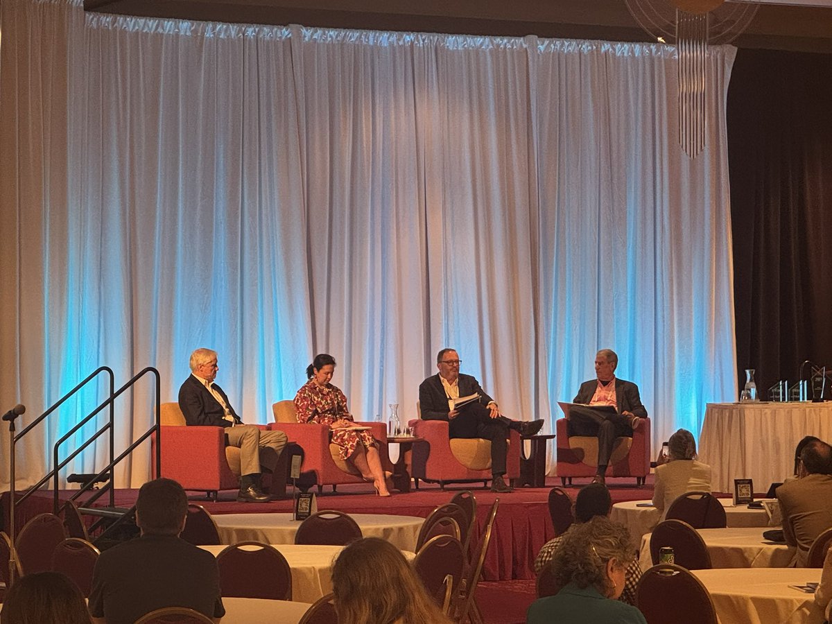 Alex Moe tweet media