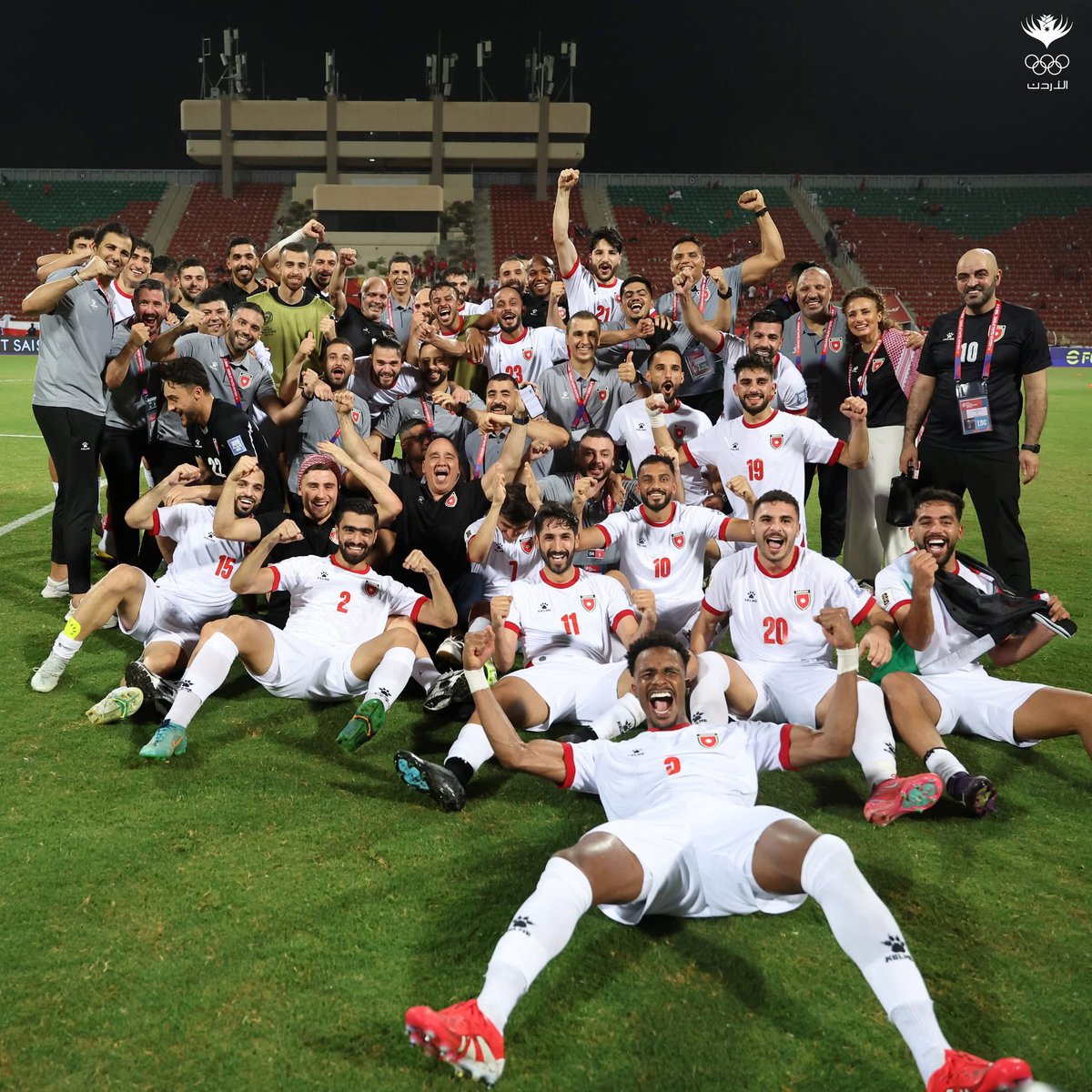 Saeed_Socrates's tweet photo. #الاردن وطننا الغالي إلى كاس العالم 2026،، حلم و تحقق بحمد الله.. جهود و محاولات سنوات  تكللت بالنجاح و اخيرا.. لأول مرة هنشوف #النشامى بكاس العالم و رح نشجعهم 
التخطيط.. المهارة.. الاختيارات السليمة للمدرب و لافراد الفريق..حب البلد و اللعب برجولة #تويتة_كروية https://t.co/Vn0EpaADhT